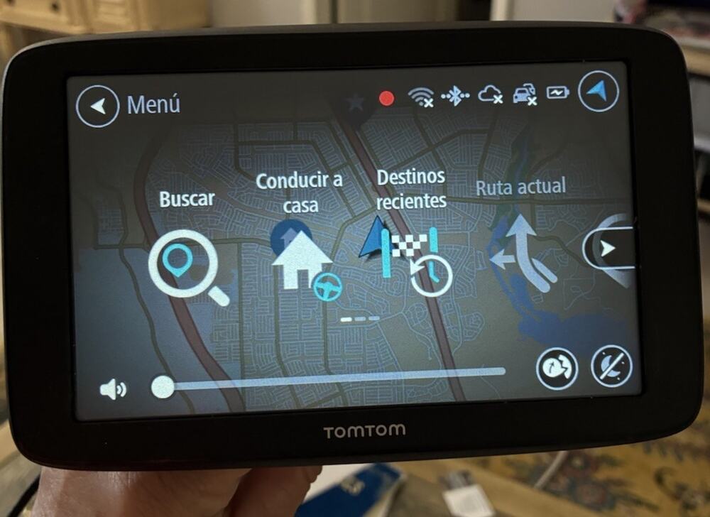 TomTom Start 52 5" GPS Navigation System 4AA5.001.02 w/ Plug In Charger TESTED
